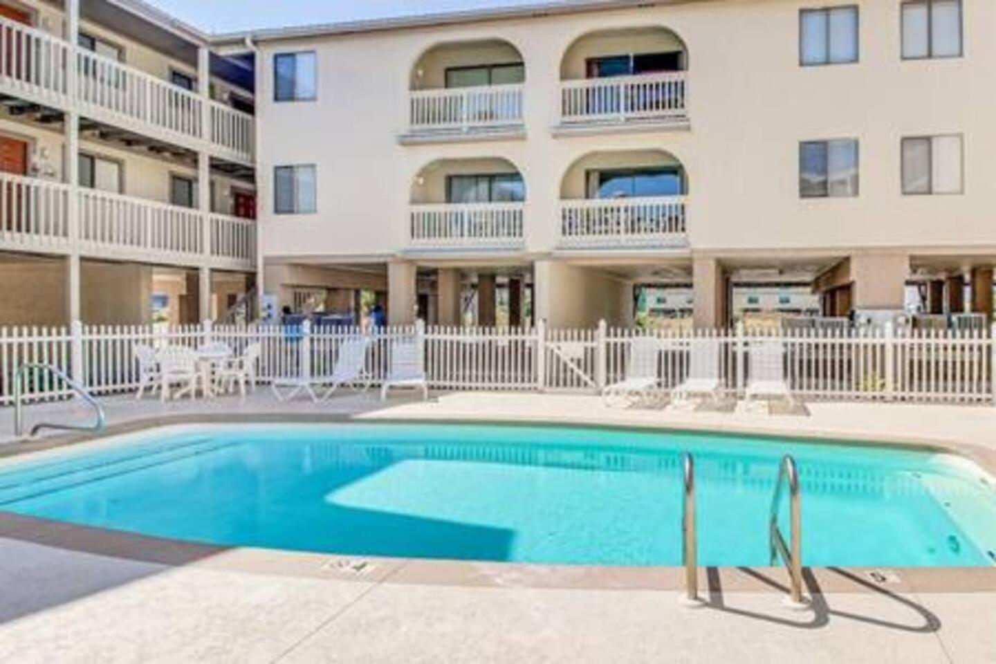 2 Pools-Smart Tvs-Bbq-10Mins To Hangout-Balcony Галф Шорс Екстериор снимка